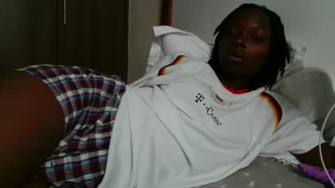 Snapshot of nightnurse2030 chatting on November 27, 1:02 pm nightnurse2030 online show from November 27, 1:02 pm