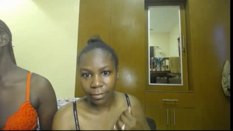 Tina online show from October 12, 3:11 pm