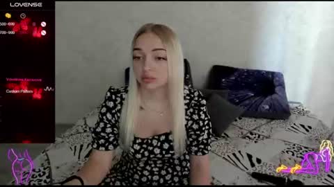 nigo_nika online show from June 21, 1:03 pm