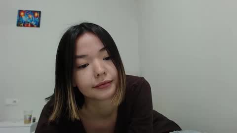 Niia online show from February 25, 6:17 pm