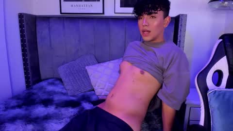 Snapshot of niick_twink chatting on October 24, 6:26 pm niick_twink online show from October 24, 6:26 pm
