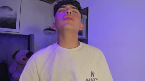 Snapshot of niick_twink chatting on October 30, 8:09 pm niick_twink online show from October 30, 8:09 pm