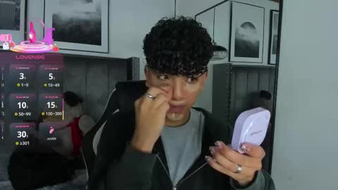 Snapshot of niick_twink chatting on November 20, 9:36 pm niick_twink online show from November 20, 9:36 pm