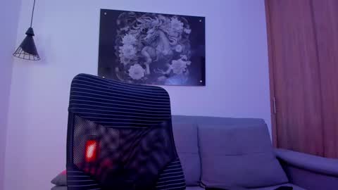 Niick online show from December 7, 1:14 am