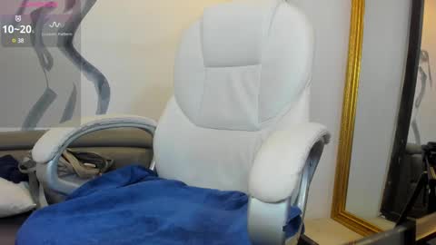 Anni online show from February 15, 1:21 am