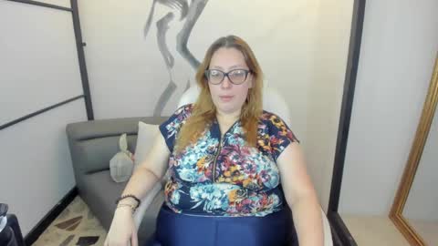 Anni online show from February 17, 9:52 pm