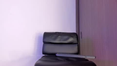 Nicoleth Mendez  online show from February 23, 1:14 am