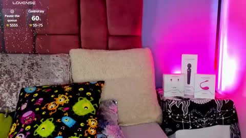 NINAINK online show from February 18, 7:52 pm