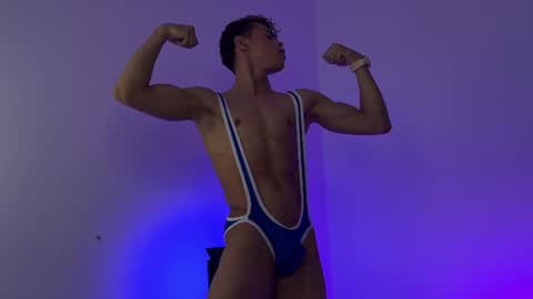 Snapshot of nijinsky_latinboy chatting on June 24, 10:58 am Nijinsky online show from June 24, 10:58 am