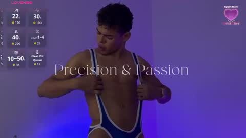 Snapshot of nijinsky_latinboy chatting on July 21, 11:23 am Nijinsky online show from July 21, 11:23 am