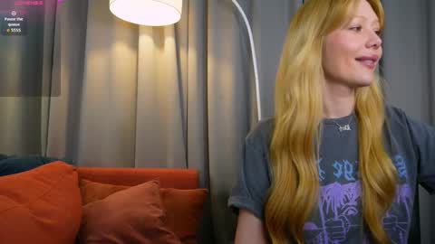 Snapshot of nika_dream_ chatting on June 2, 9:39 pm LIana online show from June 2, 9:39 pm