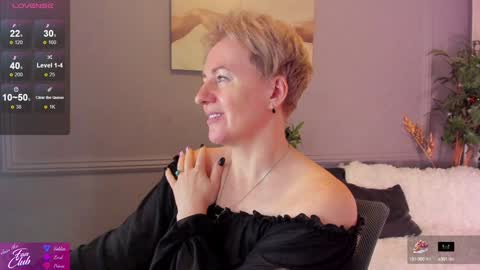 Snapshot of nika_smit chatting on January 4, 11:33 am Nika online show from January 4, 11:33 am