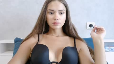 Snapshot of nika_verona1 chatting on June 17, 10:39 am Nika online show from June 17, 10:39 am
