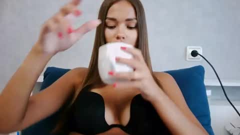 Snapshot of nika_verona1 chatting on July 20, 5:33 am Nika online show from July 20, 5:33 am