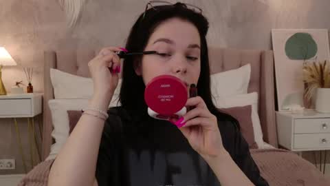 Snapshot of nikaflowers chatting on June 25, 2:44 am Nika online show from June 25, 2:44 am