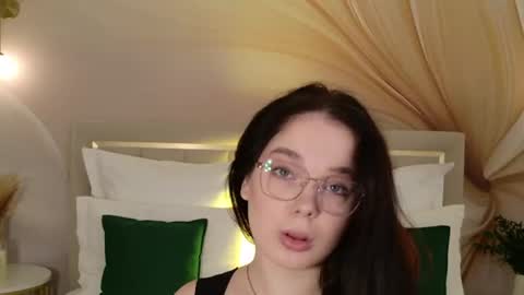 Snapshot of nikaflowers chatting on July 9, 2:59 am Nika online show from July 9, 2:59 am