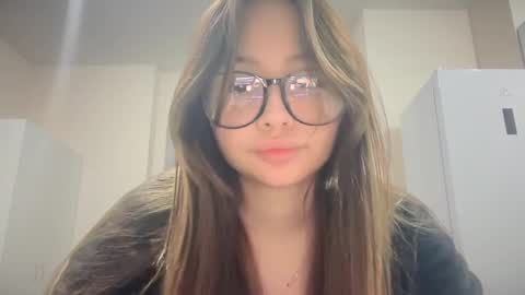 nikagpt online show from April 6, 7:15 pm