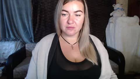 Snapshot of nikaskylink chatting on October 15, 4:01 am Nika online show from October 15, 4:01 am