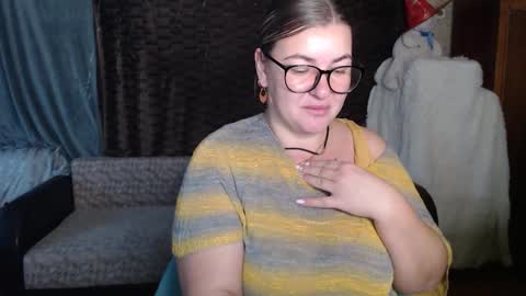 Snapshot of nikaskylink chatting on November 6, 4:24 am Nika online show from November 6, 4:24 am