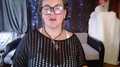 Snapshot of nikaskylink chatting on November 11, 6:46 am Nika online show from November 11, 6:46 am