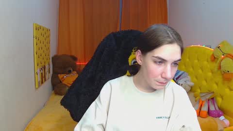 nikastarkk online show from February 19, 2:23 am