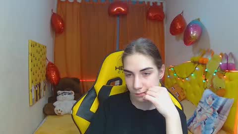 nikastarkk online show from March 9, 7:15 pm