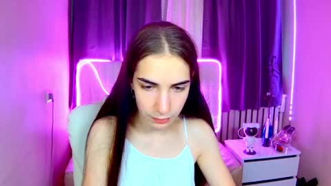 nikastarkk online show from September 13, 6:13 am