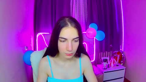 nikastarkk online show from October 9, 8:01 am