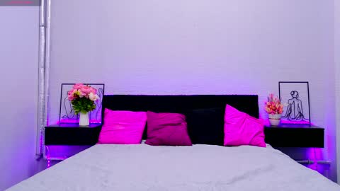 Nikavibe18 online show from April 4, 1:59 am