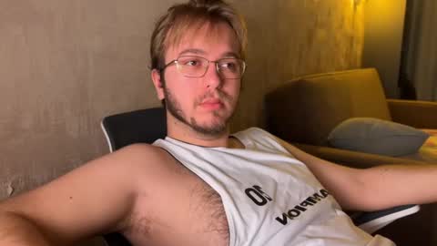 Snapshot of nikceline chatting on November 9, 7:06 am Celine online show from November 9, 7:06 am