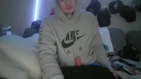 nikeair0628 online show from March 1, 3:47 pm