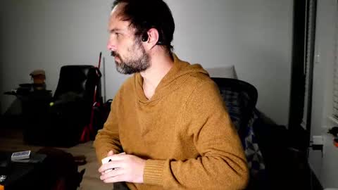 Snapshot of nikejude56 chatting on October 27, 2:15 am Nike Jude online show from October 27, 2:15 am