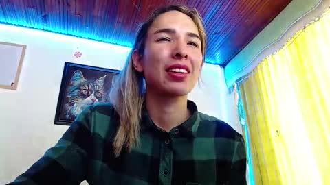 Snapshot of niki_1998 chatting on December 24, 5:55 pm Natalia online show from December 24, 5:55 pm