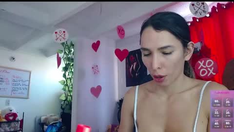 Snapshot of niki_1998 chatting on May 20, 9:32 pm Natalia online show from May 20, 9:32 pm