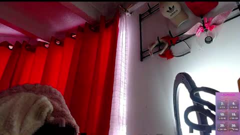 Snapshot of niki_1998 chatting on July 10, 5:15 pm Natalia online show from July 10, 5:15 pm