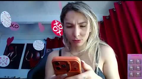 Snapshot of niki_1998 chatting on July 26, 10:11 am Natalia online show from July 26, 10:11 am