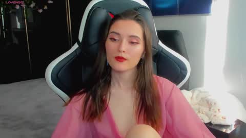 niki_cutes online show from February 25, 8:02 am