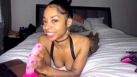 Snapshot of nikitalove104 chatting on October 29, 11:39 pm nikitalove104 online show from October 29, 11:39 pm