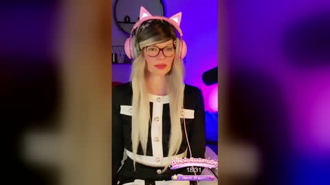 Kitty Chatte online show from April 22, 11:34 am