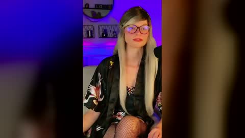 Kitty Chatte online show from May 7, 8:03 pm