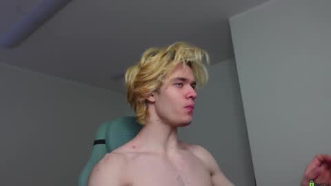 nikki online show from February 24, 2:48 pm