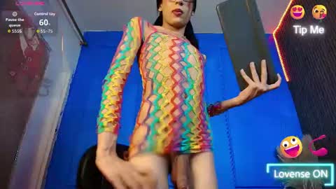 nikki_vesper online show from July 19, 4:38 am