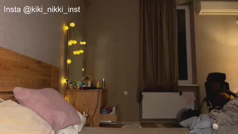 nicolette online show from November 27, 5:04 pm