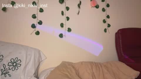 nicolette online show from June 20, 3:53 am