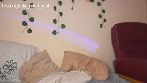 nicolette online show from June 21, 4:15 am