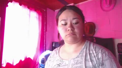 Snapshot of nikkirous_ chatting on June 6, 4:33 pm Nikkirous online show from June 6, 4:33 pm