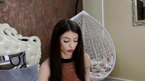 Snapshot of nikkirushxx chatting on February 24, 7:33 am Nikky online show from February 24, 7:33 am