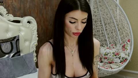 Snapshot of nikkirushxx chatting on March 6, 8:19 am Nikky online show from March 6, 8:19 am