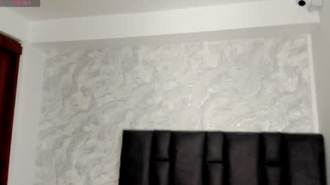 nikky__1 online show from July 4, 11:00 pm