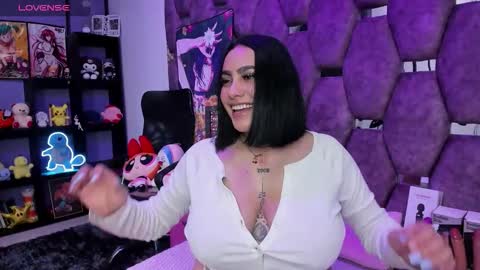 nikky_latin online show from May 17, 4:32 am